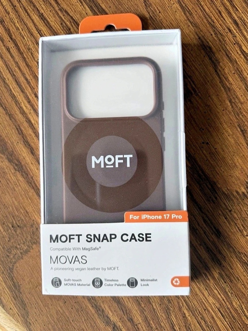 MOFT Snap Case MOVAS for iPhone 17 Pro Brown New Open Box
